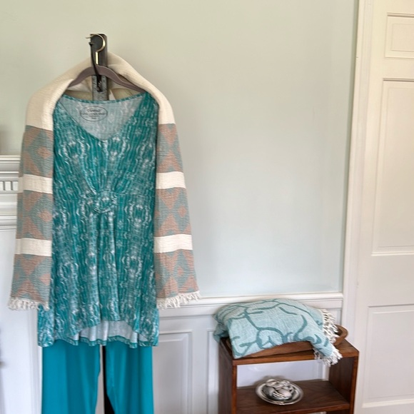 Meet your Posher, Tara - Picture 16 of 17